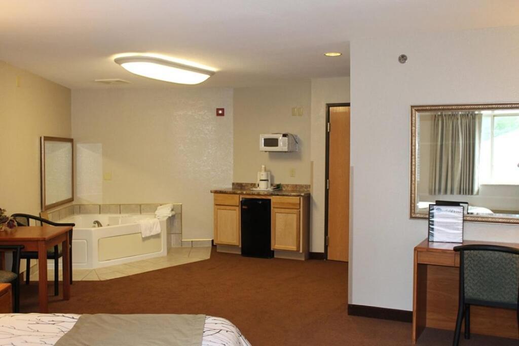 Edmore Inn Extérieur photo