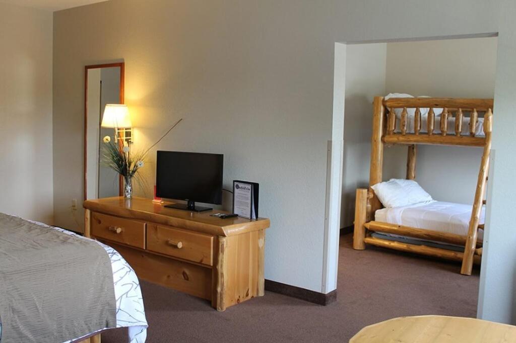 Edmore Inn Extérieur photo