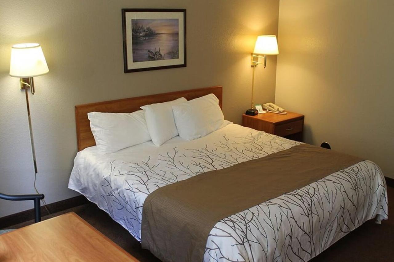 Edmore Inn Extérieur photo