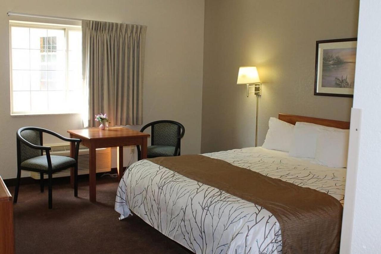 Edmore Inn Extérieur photo
